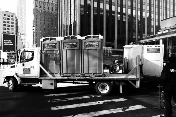Best Porta potty rental for parties  in Glenmoor, OH